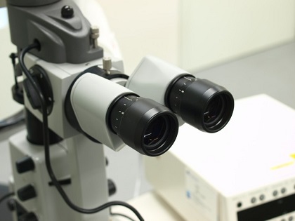 メガネの度数を変更するために視力検査でどのような検査をするのか？