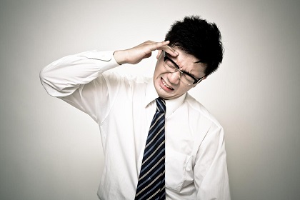 耳が痛い疲れる！そのメガネの本当の危険性とは？